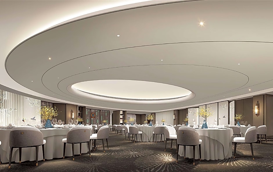 Yuexiu Hotel Guangzhou, Curio Collection by Hilton