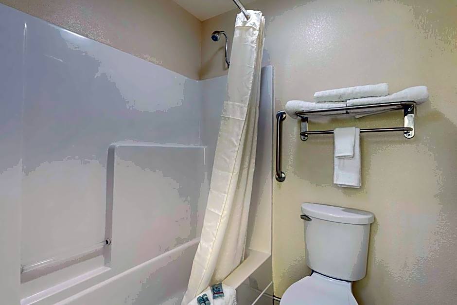 Best Western Pineywoods Inn