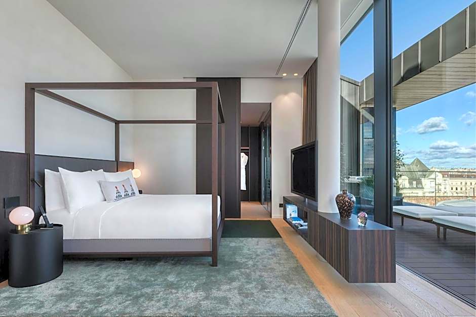 Dorothea Hotel, Budapest, Autograph Collection