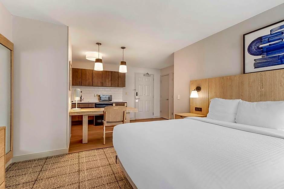 Sonesta Simply Suites Baltimore BWI Airport
