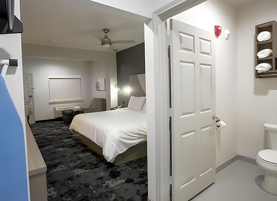 House Hotel