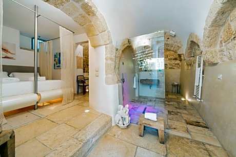 Double Room - Cave Basement