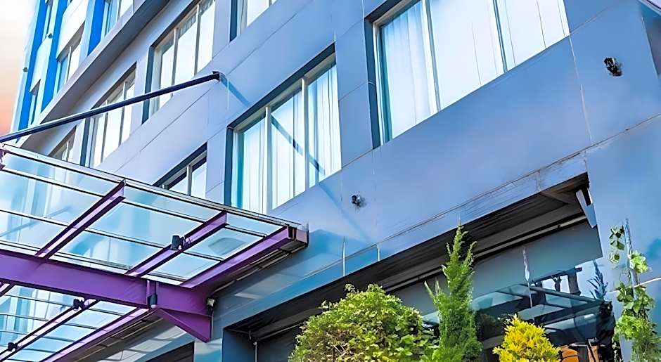 G Suites Hotel By AMITHYA