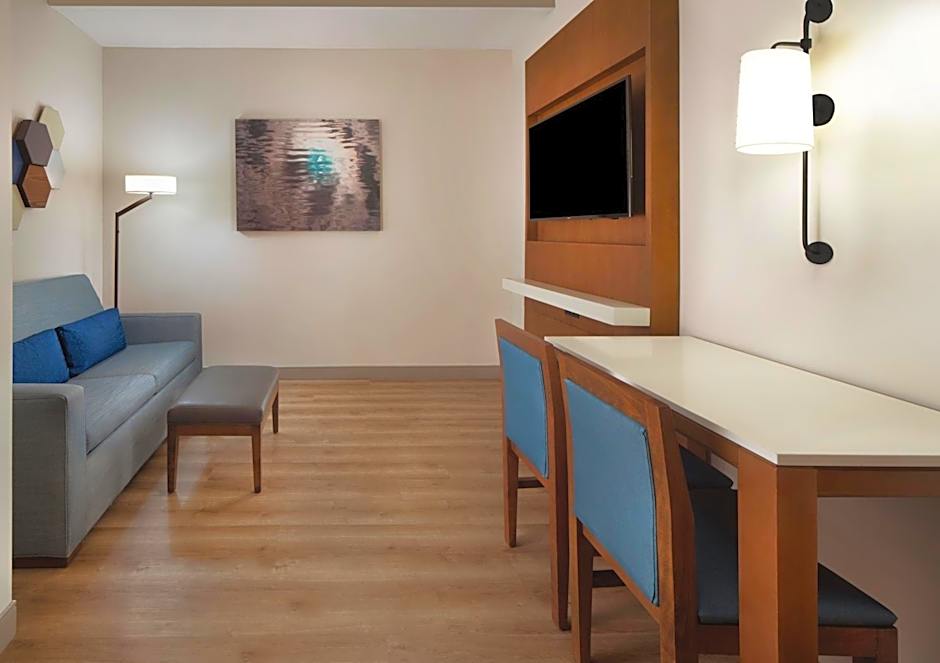 Embassy Suites By Hilton Sarasota