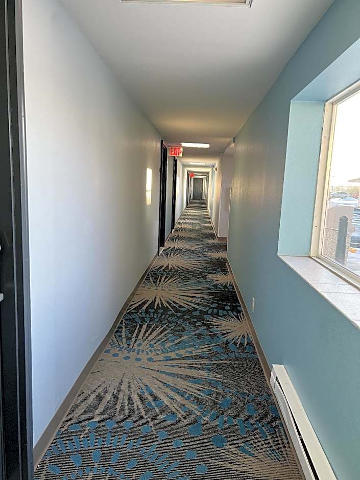 Days Inn by Wyndham Jamestown