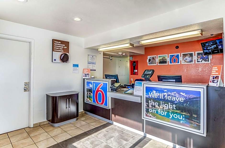 Motel 6 Fort Collins, CO