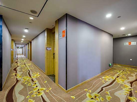 Home Inn (Ningbo Railway Station Antique City)