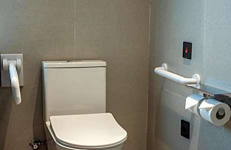 Standard King Room - Accessible