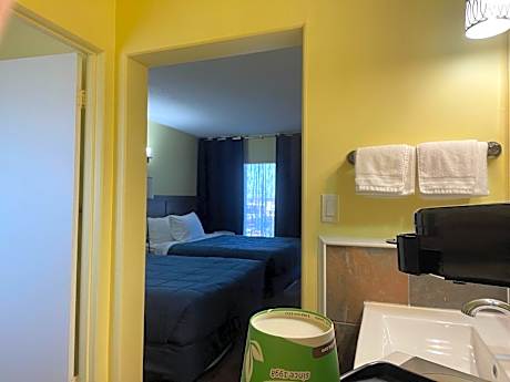 Queen Room with Two Queen Beds