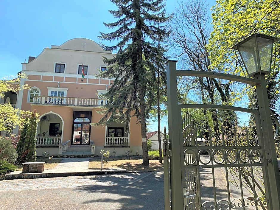 Gosztonyi Villa