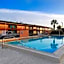 Super 6 Inn & Suites