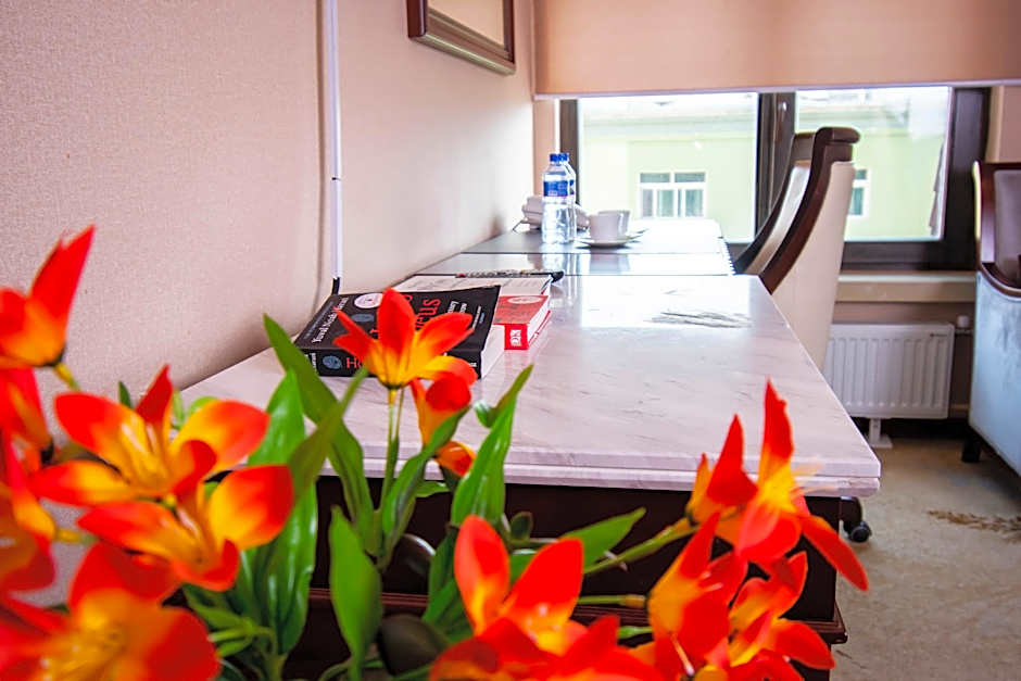 Mika Hotel