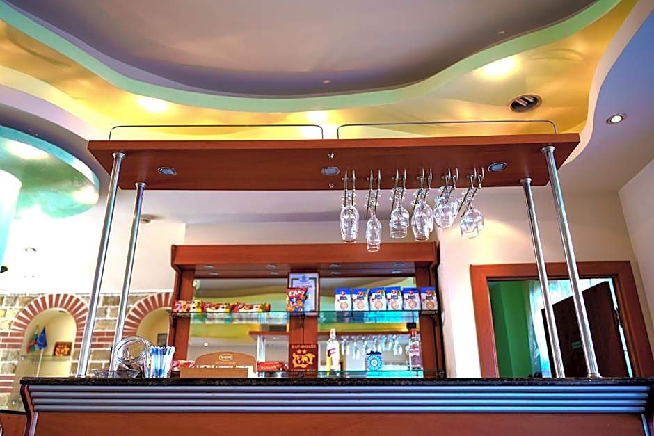 Dionis Hotel