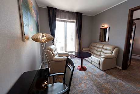 Two-Bedroom Family Room