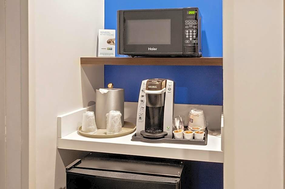 Holiday Inn Express Hotel & Suites Newton Sparta By IHG