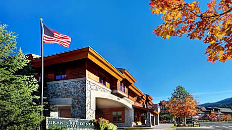 2 Bedroom Residence, Bedroom 1: 1 Queen, Bedroom 2: 1 Queen, Sofa Bed, Fireplace