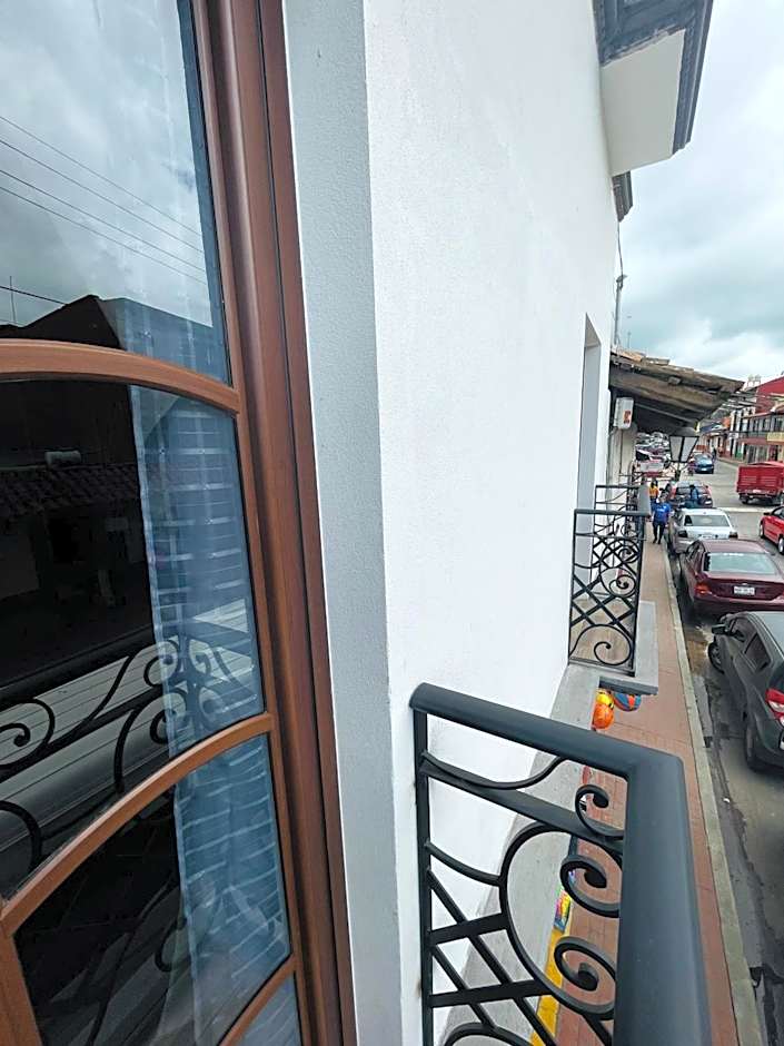 HOTEL LA GRAN MANZANA