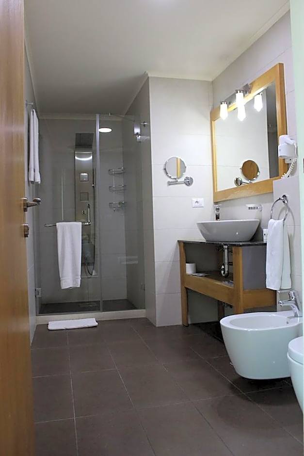 The J Hotel and Spa