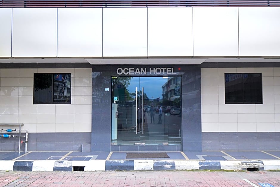 OCEAN HOTEL