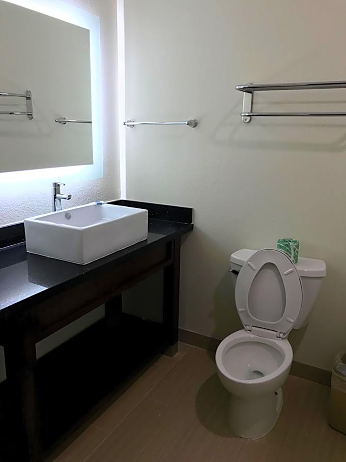 Americas Best Value Inn &amp; Suites Spring Houston N