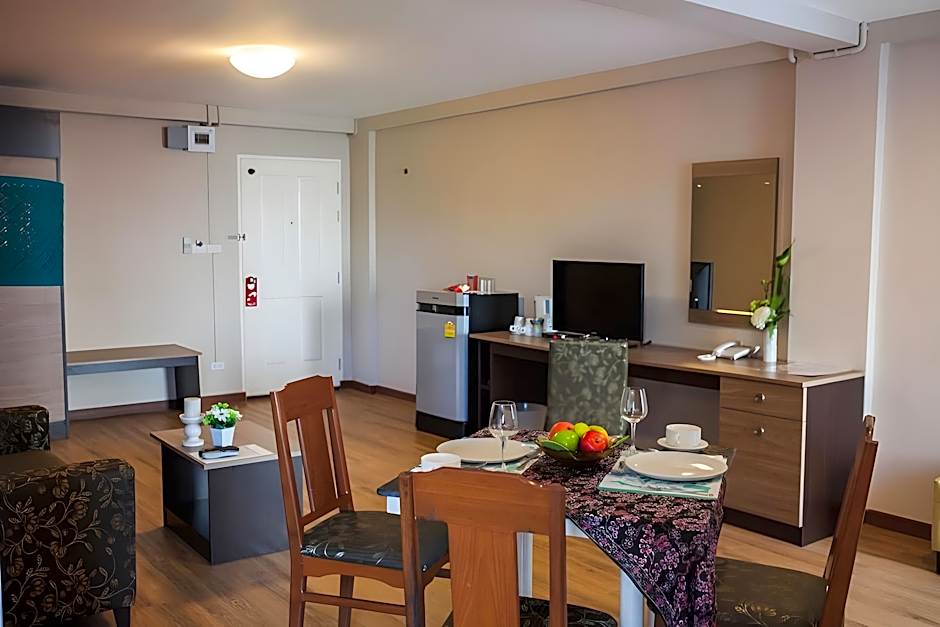 Golden Jade Suvarnabhumi Hotel