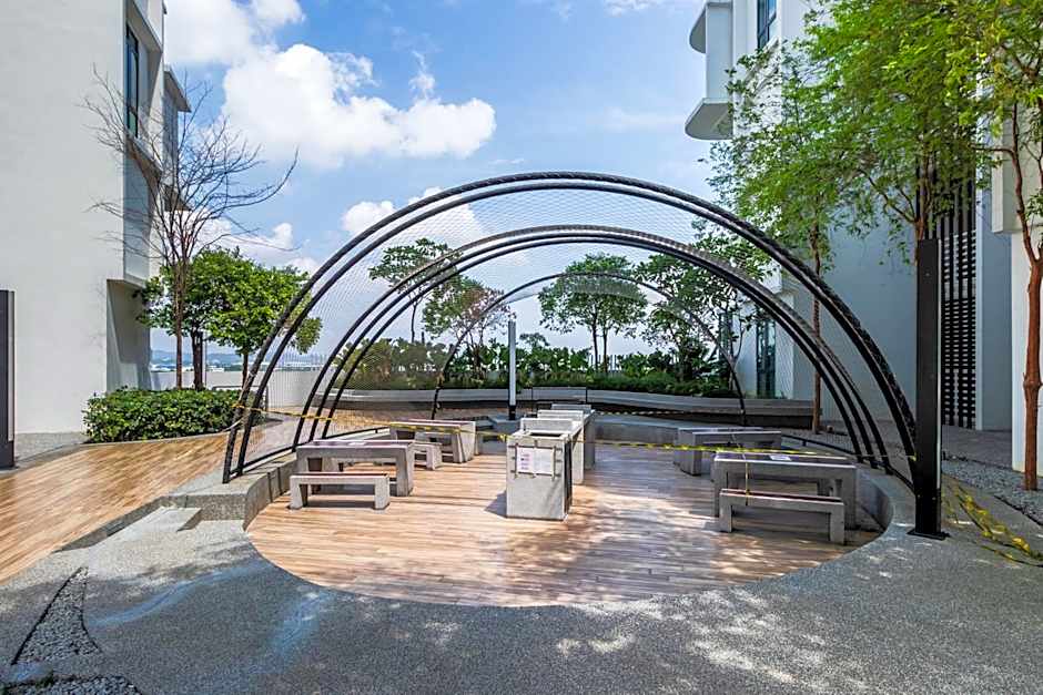 H20 Residence Ara Damansara by Airhost