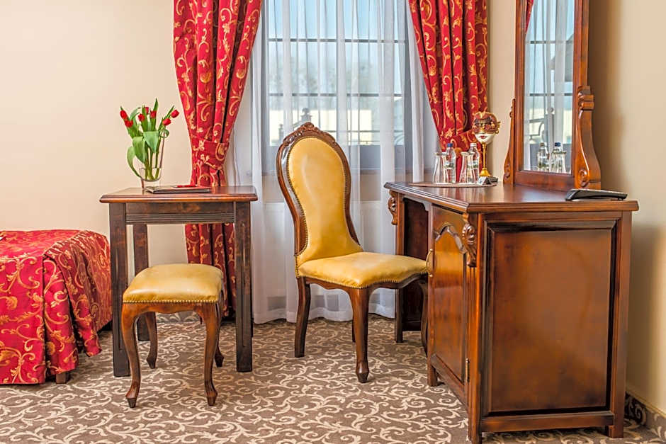 Hotel & Restauracja Gniecki