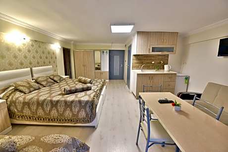 Deluxe Triple Room with Sea View
