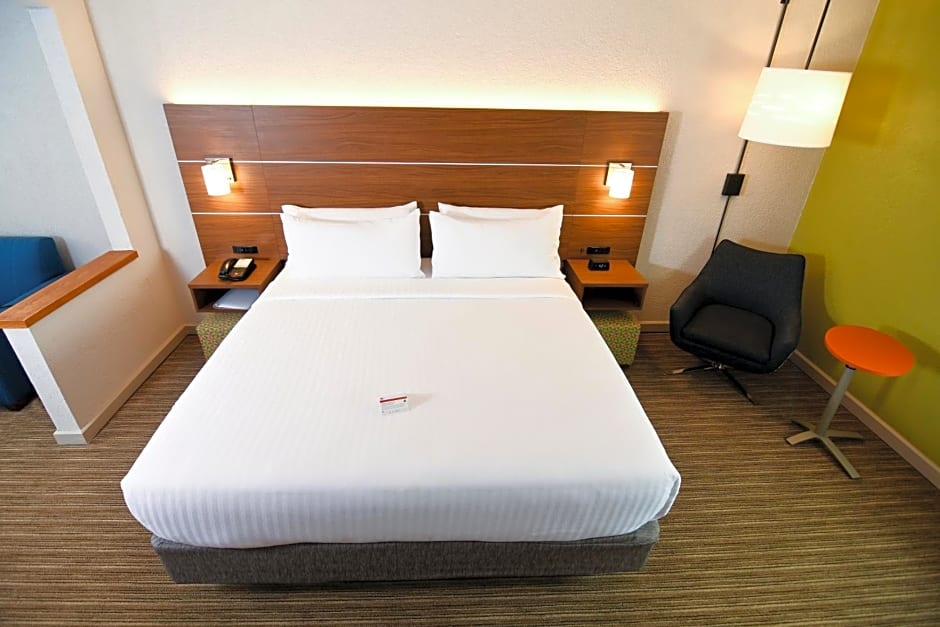 Holiday Inn Express Hotel & Suites Port Clinton-Catawba Island By IHG
