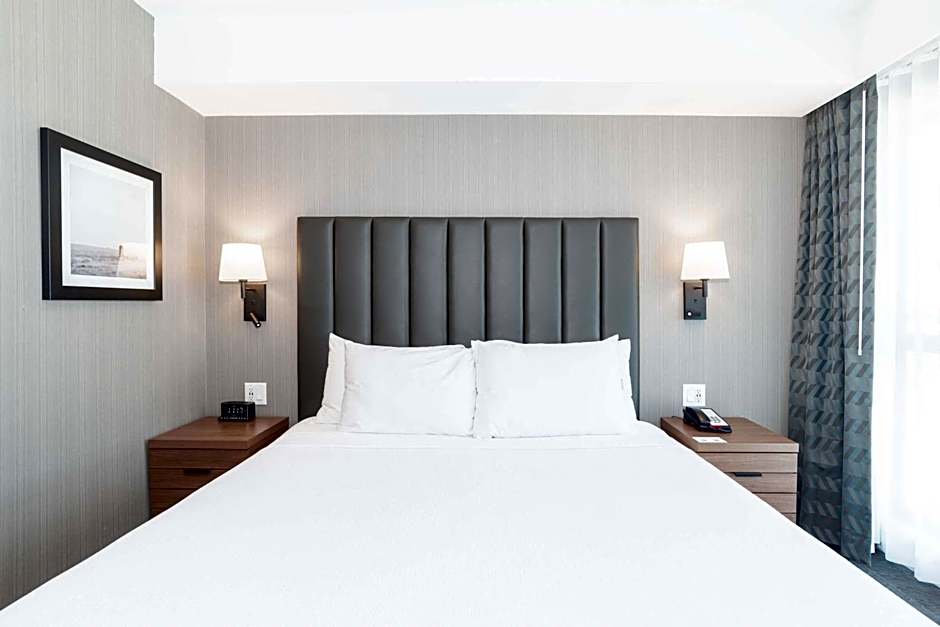 Sandman Signature Saskatoon South Hotel