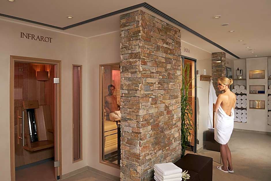 Schloss Hotel Burgbrohl