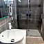 SQUARE HOTEL
