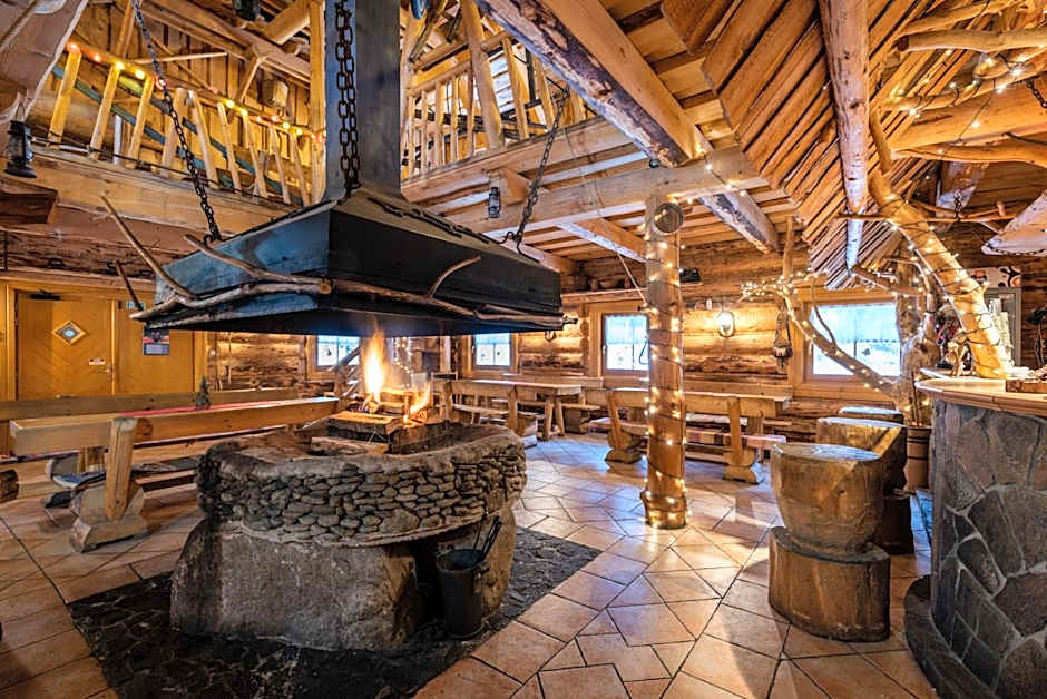 Chaty a horský hotel Kožiar