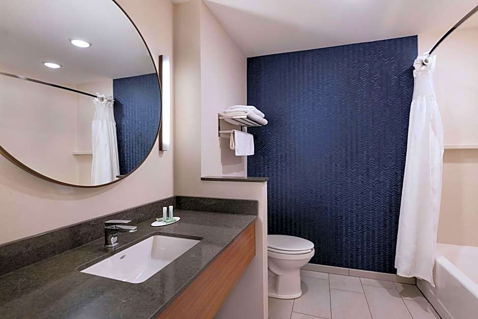 Fairfield Inn and Suites by Marriott Lincoln Crete