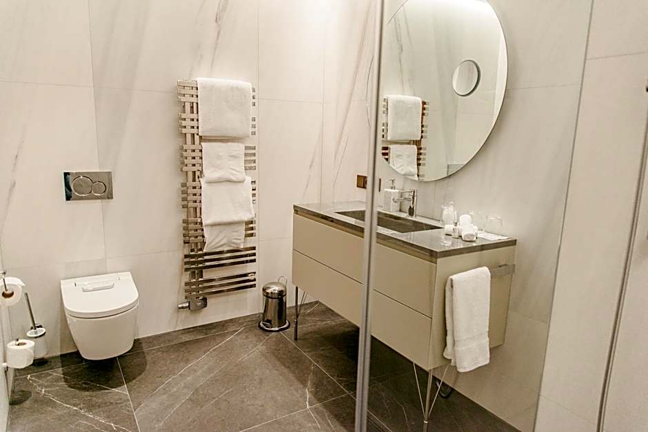 MAXIMILIAN MUNICH Apartments & Hotel