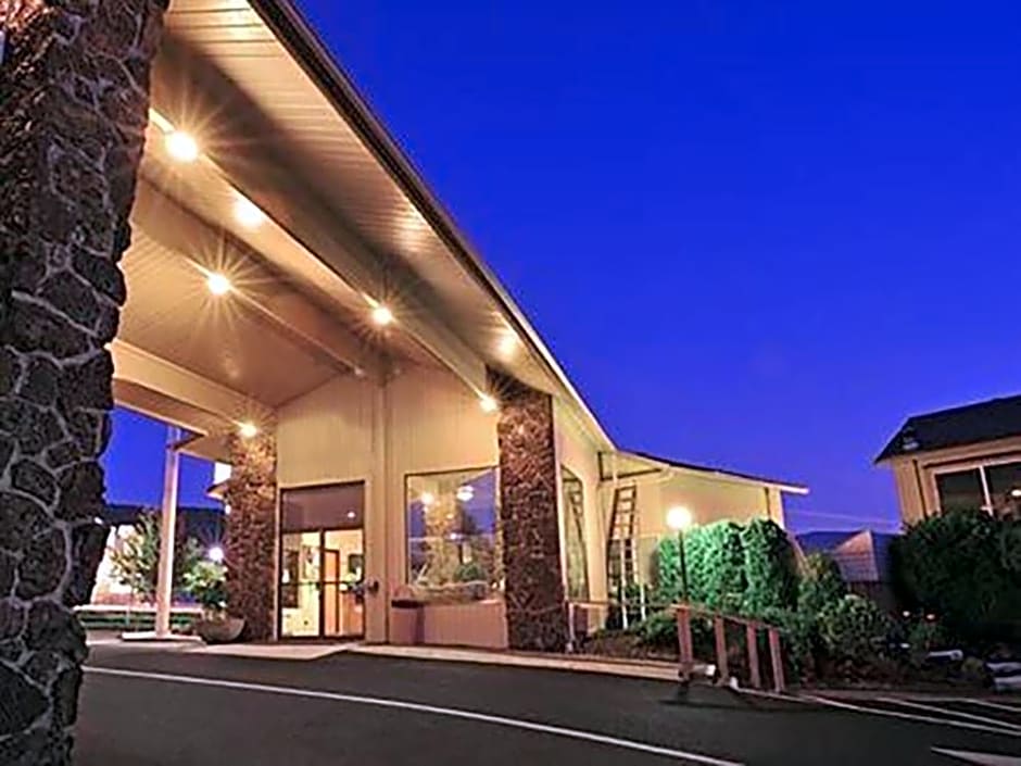Red Lion Inn & Suites Grants Pass
