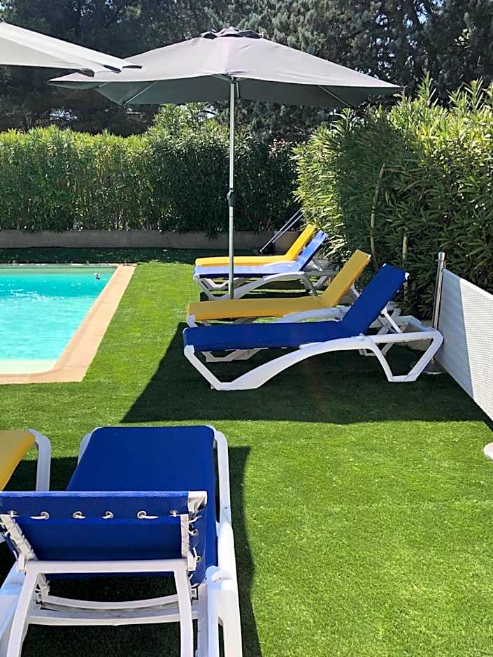 Hotel Des 4 Vents "Esprit Camargue" Parking Privé securisé