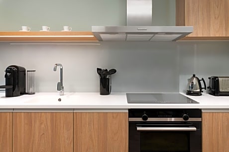 Premium Apartment (1 Double Bed and 1 Double Sofa Bed)