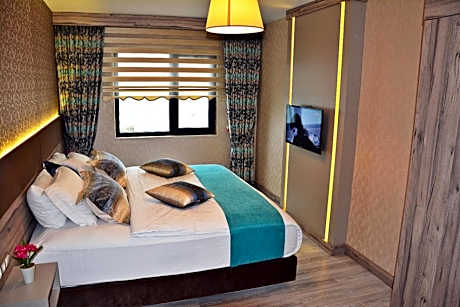 Three-Bedroom Apartment with Sea View