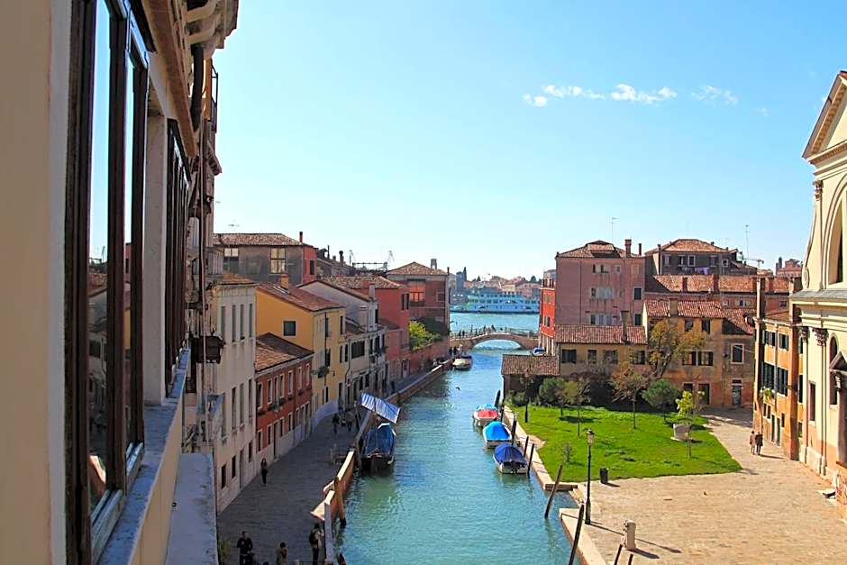 Palazzo Guardi