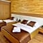 Inanlar Deluxe Hotel & Bungalow