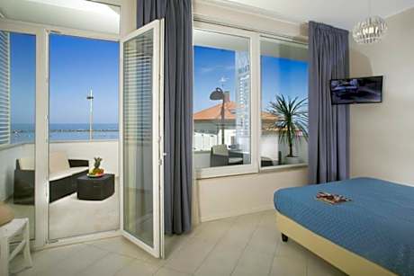 Two-Bedroom Apartment with Terrace and Sea View