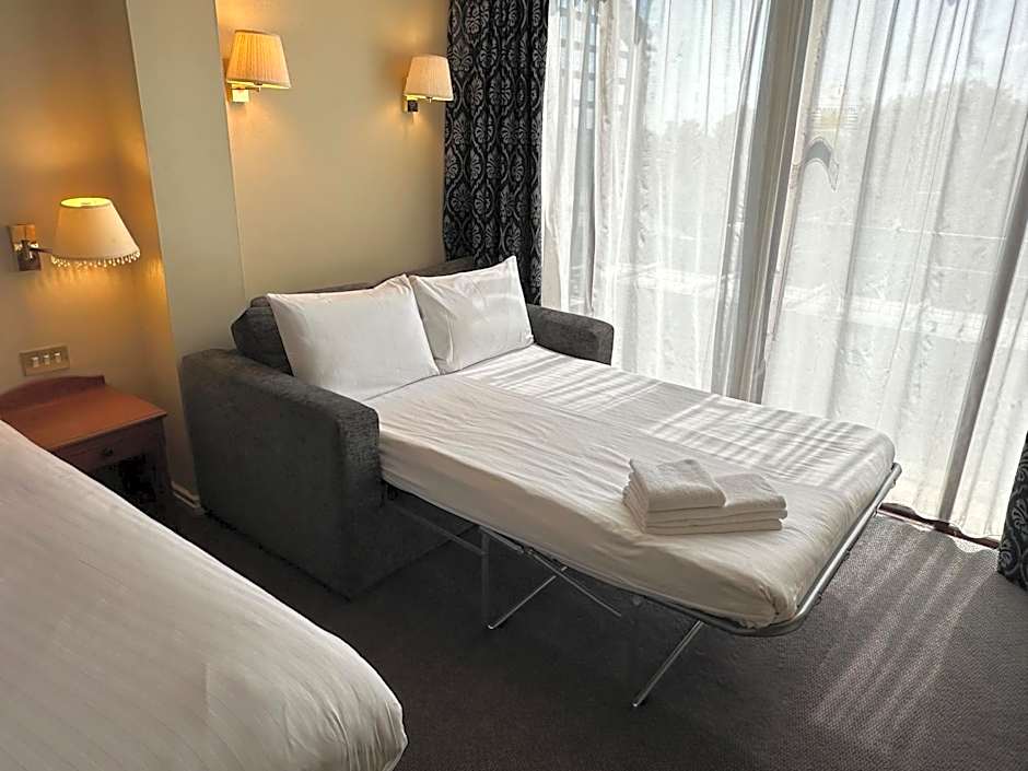 Derby Mickleover, BW Signature Collection