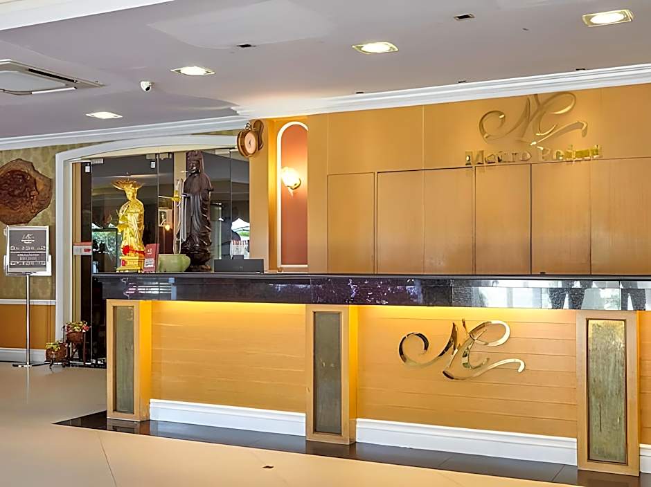 Metro Point Bangkok