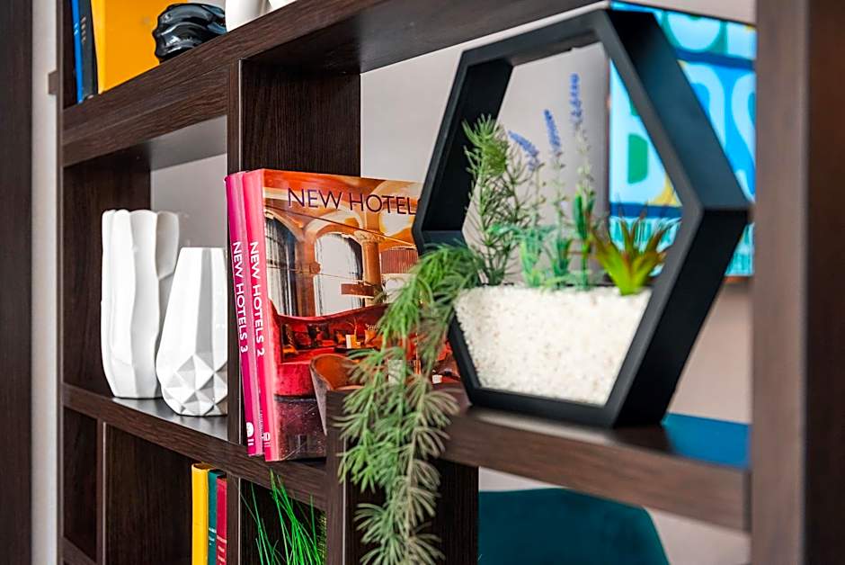 City Park Apart Hotel by CHM