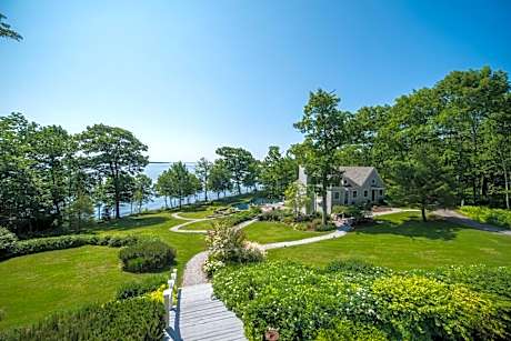 The Inn at Ocean's Edge