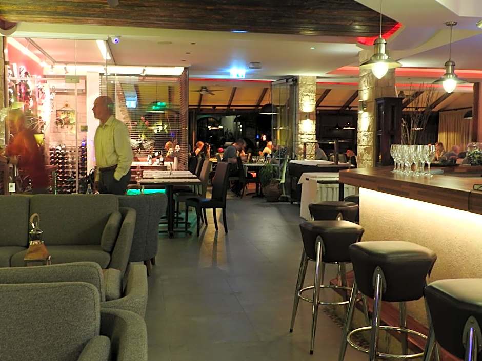 Hill View Hotel Apartments