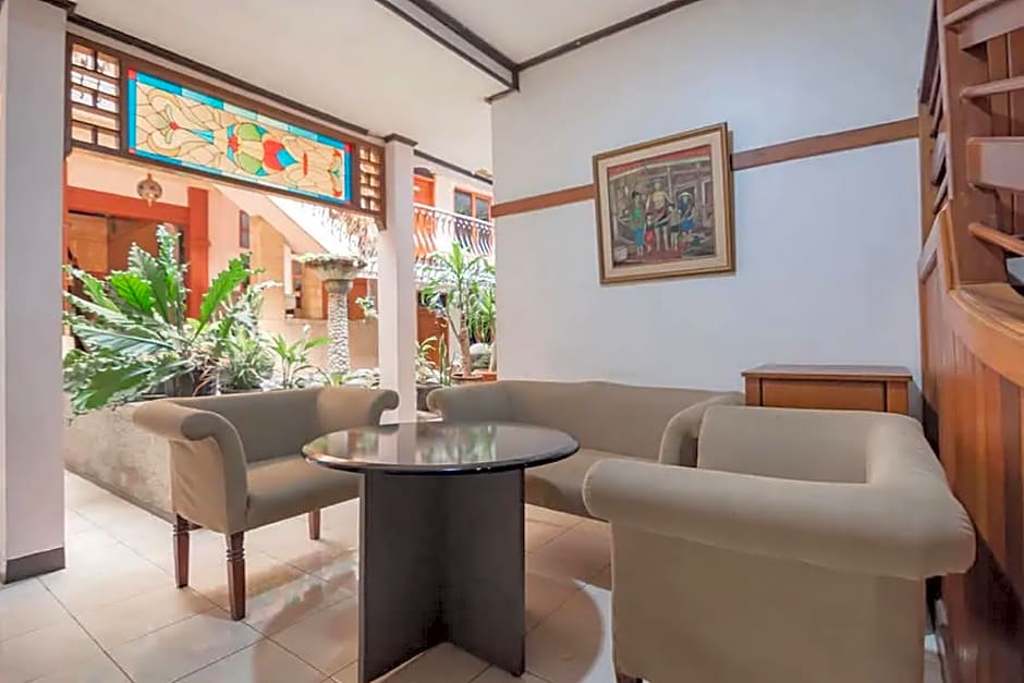 RedDoorz @ Arwiga Hotel near RS Hasan Sadikin Bandung