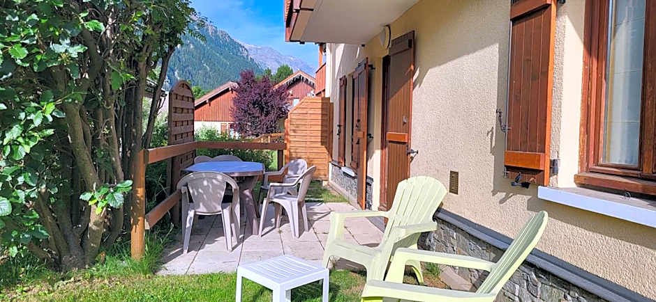 Chez Philippe - Appartements et Chalets - Panoramic Village vue Glaciers