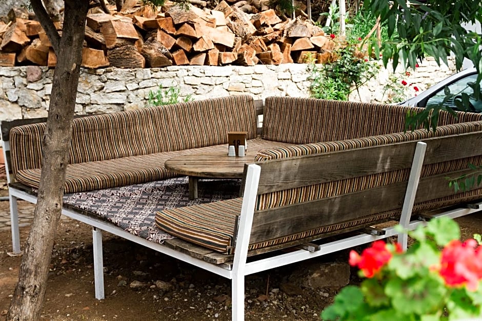 Village Garden Pansiyon